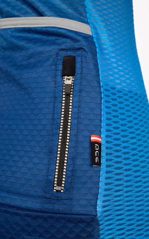 Dynamic Trikot